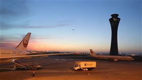 2019新型冠狀病毒（俗稱武漢肺炎）疫情蔓延，包括法國航空等多家航空公司宣布暫停或減少飛往中國的班機。圖為北京機場。（圖取自Pixabay圖庫）