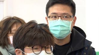 開工首日人人戴口罩　超商藥局都賣光