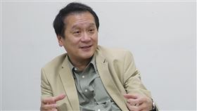 網路打破貿易藩籬  科技人才成角力關鍵網路打破傳統貿易藩籬，各國貿易角力重點從地緣轉向科技戰，並進一步衍伸為國防戰略，也為台灣帶來更多機會，前駐WTO大使朱敬一指出，政府應更關注科技相關科系學生及師資問題。中央社記者裴禛攝  109年1月30日