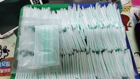 超商口罩遭嫌「包裝簡陋」！店員曝心酸：每天加班分裝…（圖／翻攝自爆怨公社）