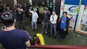 竹市東門市場活化再升級，市場整建及耐震補強工程將啟動，新竹市長林智堅(右二)現場視察（圖／新竹市政府）