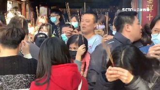無懼武漢肺炎　8成香客戴口罩仍拜廟