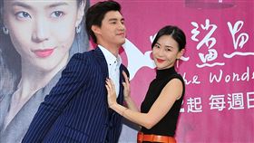 鍾瑶、宏正、李運慶、張景嵐。（台視提供）