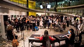 倫敦舉行當代華人藝術節開幕酒會2020年當代華人藝術節將於當地時間2月3日至23日舉行，1月29日在倫敦市政廳舉辦開幕酒會。（當代華人藝術提供）中央社記者戴雅真倫敦傳真　109年2月1日