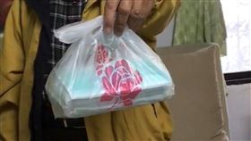 口罩,姑丈,菜市場,排隊,跟風,可愛,1元口罩