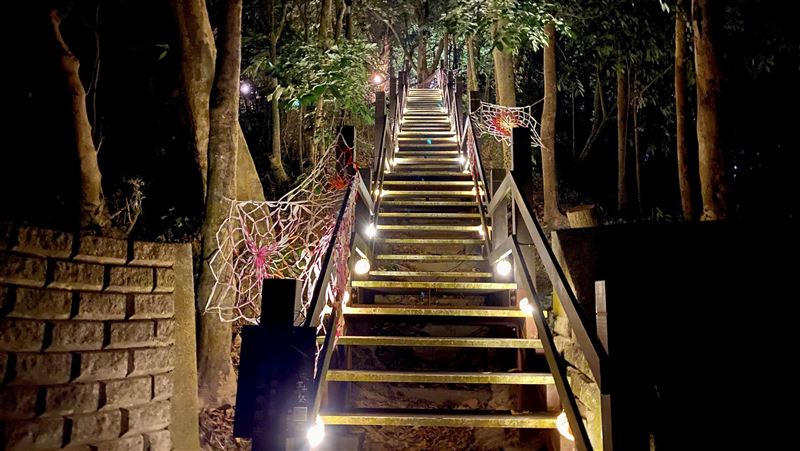 台南月津港燈節及空山祭湧15萬人