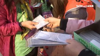 馬拉松賽戴口罩　各地免費捐贈