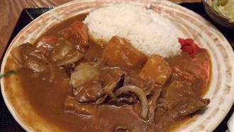 40歲女吃自製咖哩！當場「口吐白沫」暴斃