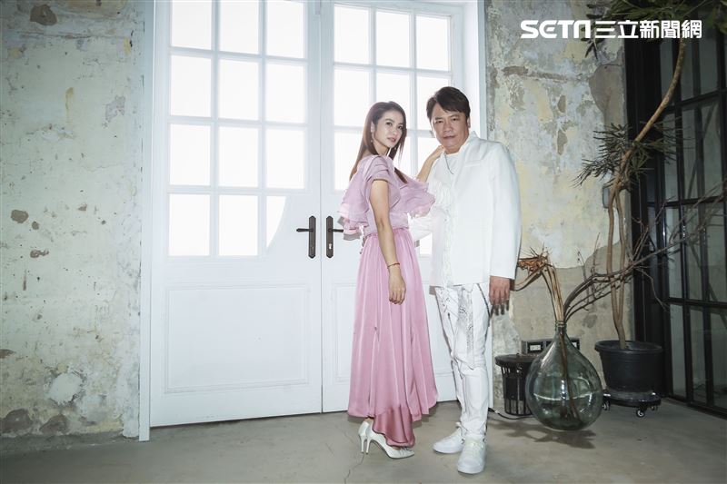 陳小菁、袁小迪合作音樂錄影帶拍攝。（圖／記者林士傑攝影）