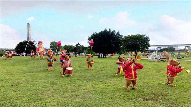 防範武漢肺炎　新北燈會設防疫點消毒