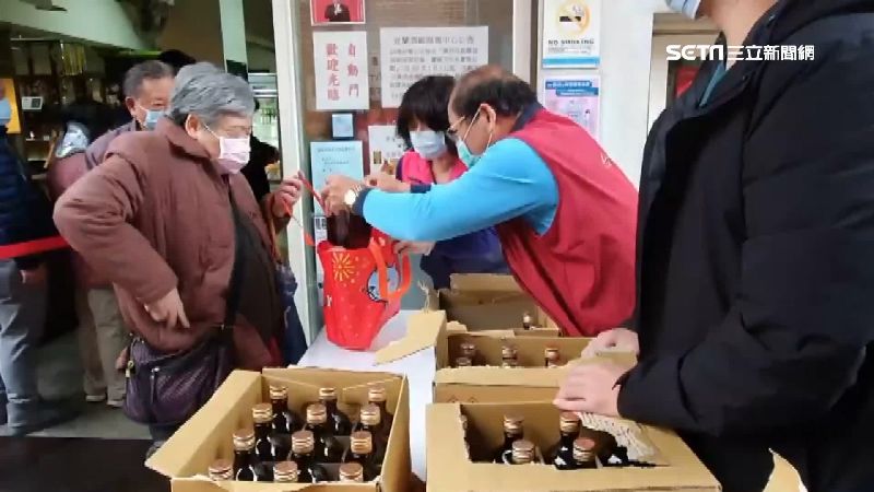 每人限購2瓶酒精　宜蘭酒廠湧搶購潮