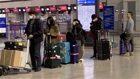 圖／記者谷庭攝,上海機場戴口罩