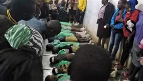 肯亞,小學,踩死,斷裂,樓梯（圖／翻攝自twitter-InsecurityKE）