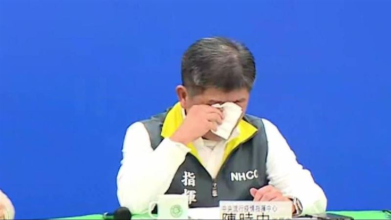 陳時中淚崩哽咽　他：總統應親頒勳章