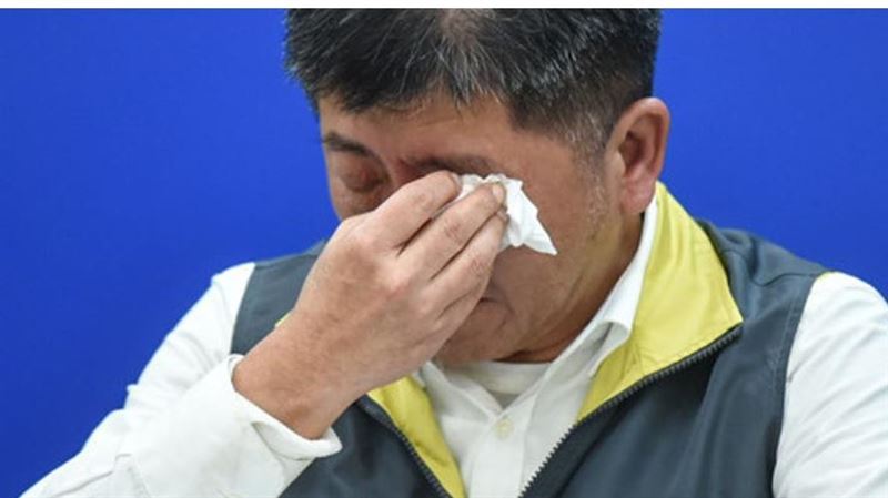 陳時中48小時沒闔眼　網求部長休息