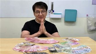 成龍挺國安法 日鄉民狂酸人民幣真香