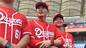 味全龍投手教練蕭一傑。（圖／記者王怡翔攝影）