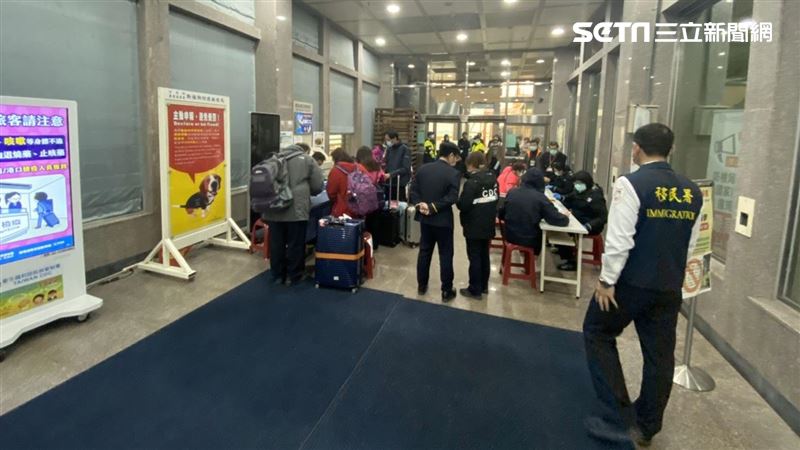 金門小三通兒發燒　搭救護車火速送醫