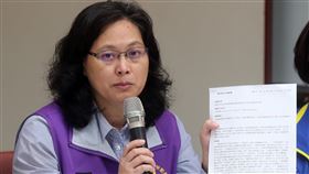 賴香伶說明美食平台外送員相關法規台北市議會國民黨團15日舉行「市民享受幸福在家用餐，外送人員權益何在？」記者會，台北市勞動局長賴香伶出席與會，說明美食服務平台外送人員相關法規。中央社記者鄭傑文攝　108年10月15日