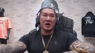 館長號召教訓國民黨：乾脆解散算了