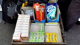 台中劉爺爺推車賣口香糖（臉書光線提供）