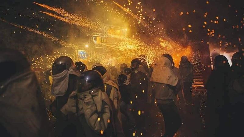 元宵祈福除瘟疫！蜂炮、天燈通通照辦