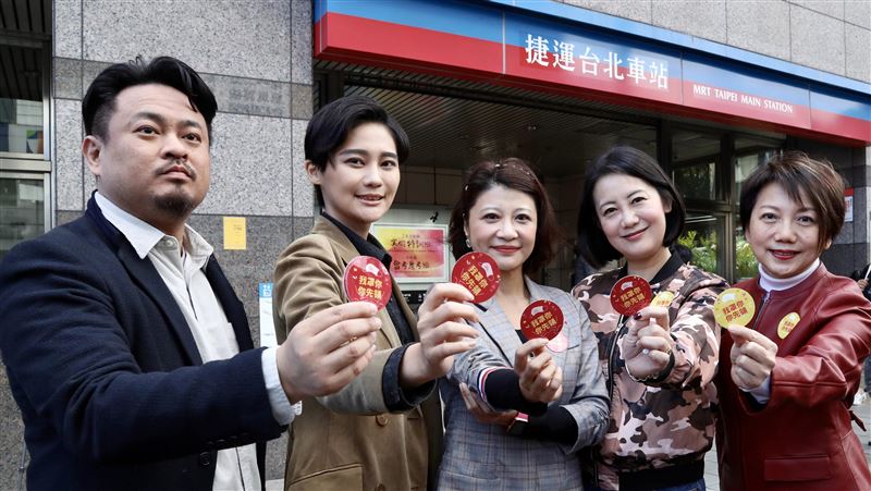 口罩實名制　綠委發我罩你你先領運動