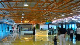 雅加達機場
https://www.flickr.com/photos/thisisinbalitimur/25601420387/in/photolist-F1iYkM-24QHnpC-FatiUK-23tzmHk-5YdqxK-21ynzpn-FbyG24-L7jFDi-ppoaJx-bjDahm-LEBPMo-byn8fU-dJY2Xn-dK4zvd-dNhbZK-9sV13d-229s8T