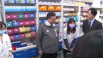 實名制上路　鄭文燦親自赴藥局視察