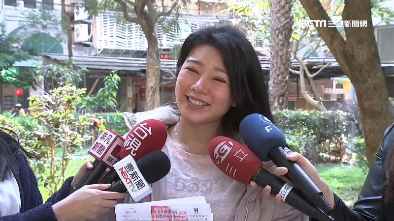 師和武漢肺炎首例同機　居家隔離出關