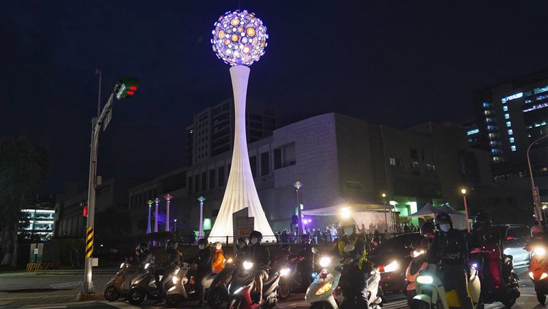 北投新地標　台電變電所裝置藝術點燈