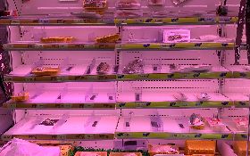 武漢肺炎影響下  上海超市肉類供不應