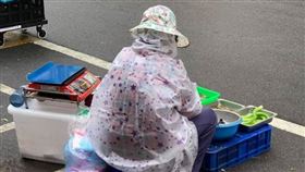 菜市場,垃圾車,賣菜姨,大嬸(翻攝自爆怨公社)