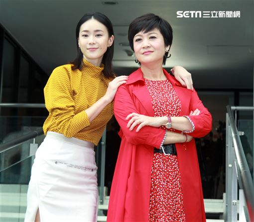 《跟鯊魚接吻》鍾瑶、崔佩儀演母女