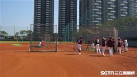 ▲首爾培育證券英雄春訓使用橋頭國慶球場。（圖／記者蕭保祥攝影）