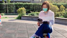 《美味滿閣》劇組每天量完體溫才開始拍攝，演員李維維也是口罩不離身（圖／東森提供）