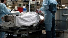 急性心肌梗塞,粉紅色泡泡,喘不過氣,32歲男子,醫師好辣,4高,（圖／翻攝自pixabay）