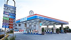 中油加油站,洗車服務
圖/中油提供