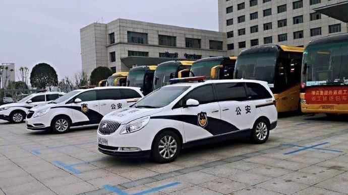 公安押車載回員工　傳橫店2月底復拍