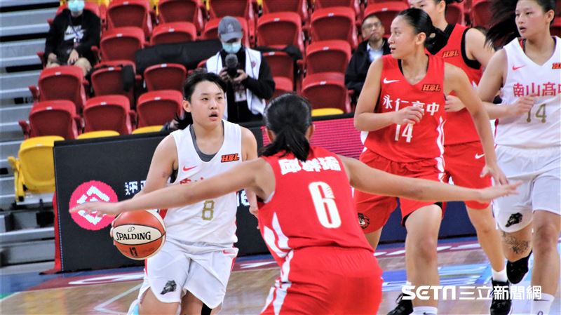 HBL／首戰強碰永仁　南山驚險獲勝