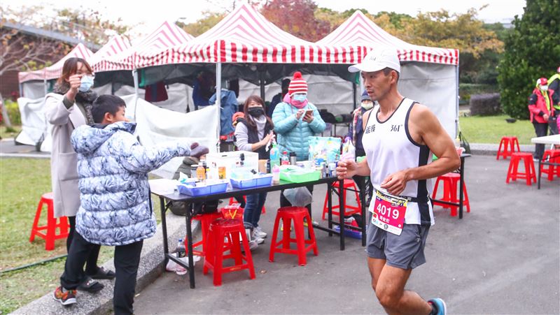 超馬／館長同梯　48小時飆275K