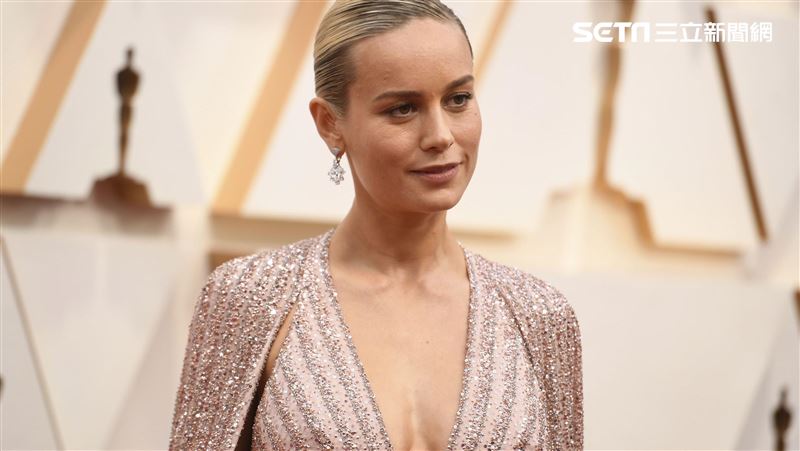 驚奇隊長放風半球　一轉身攝影噴鼻血