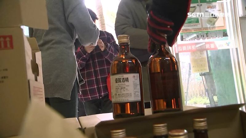 搶95度酒精　近千瓶1.5小時完售