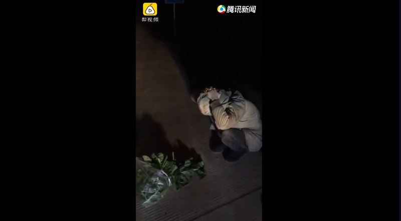 偷菜被抓包　菜農竟罵不戴口罩網笑翻