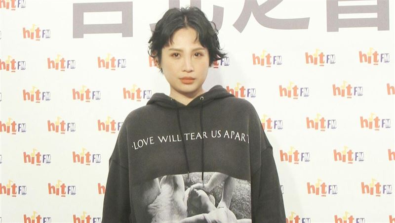 獲選年度十大專輯　魏如萱嗨到想爆哭