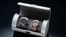 男女對錶簡單實用的功能，搭配瑞士工藝美學，送男送女兩相宜。（圖／廠商提供）