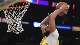 ▲格林（Danny Green）底線球給戴維斯（Anthony Davis）暴扣。（圖／美聯社／達志影像）