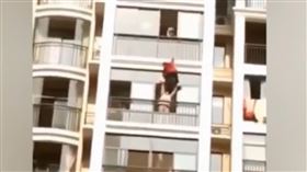 全面失守？武漢人寧願跳樓也不隔離。（圖／翻攝自關鍵時刻）