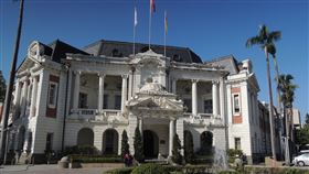 台中州廳修復後　中市府決定自行維護管理百年國定古蹟台中州廳原規劃修復後，無償交由文化部代管，台中市政府11日表示，未來市府將自行維護管理，保留官署使用。中央社記者郝雪卿攝　109年2月11日
