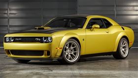 ▲限量推出的2020 Challenger SRT Hellcat 50周年紀念版。（圖／翻攝網站）